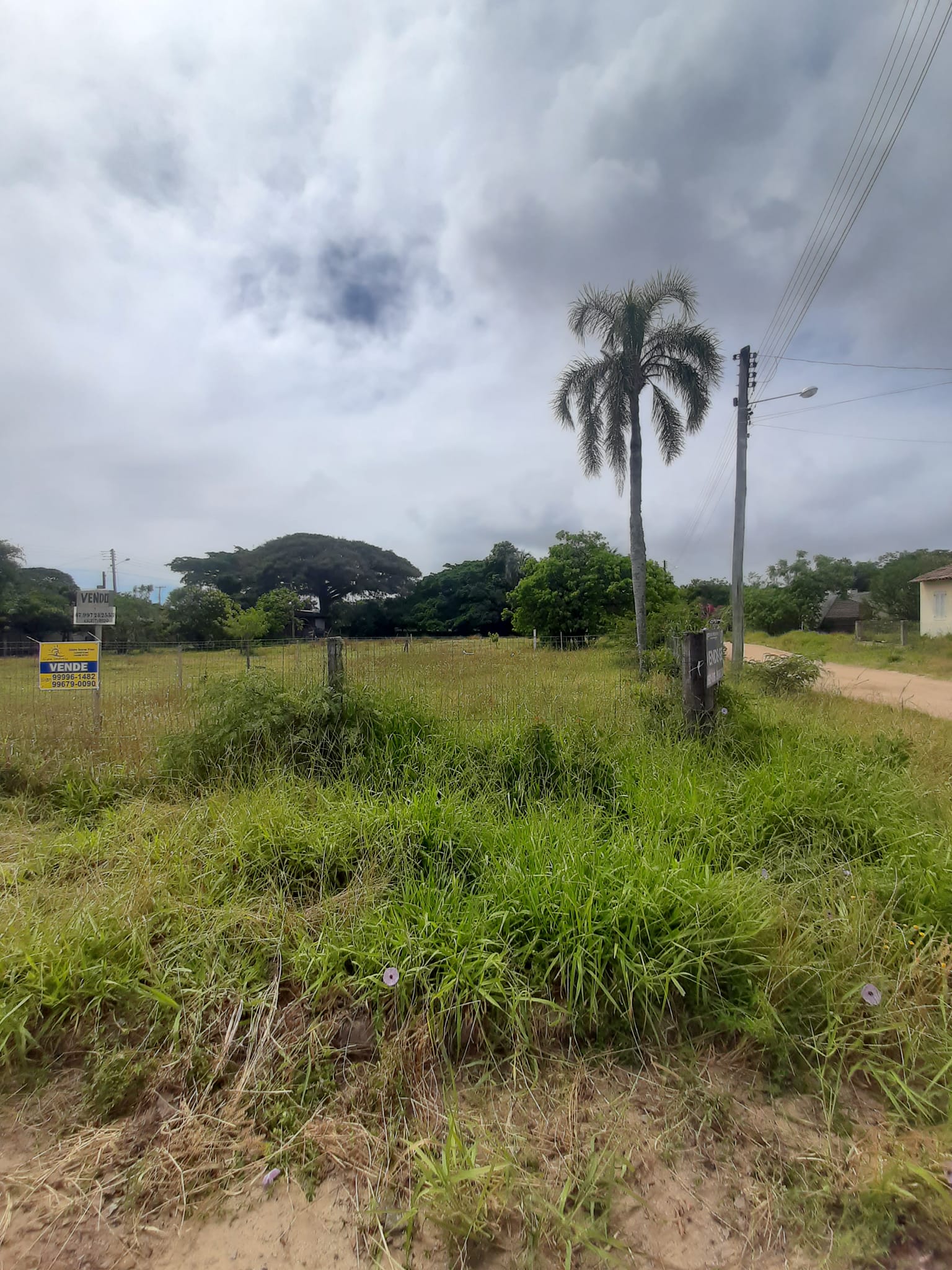 0003 – Terreno de esquina no bairro Caramuru